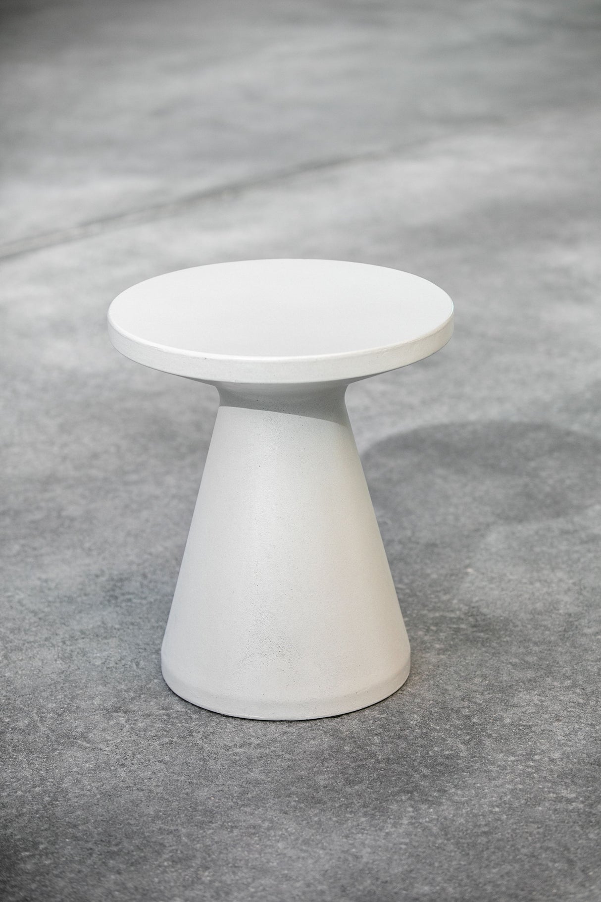 Bazaar - Grc Round End Table