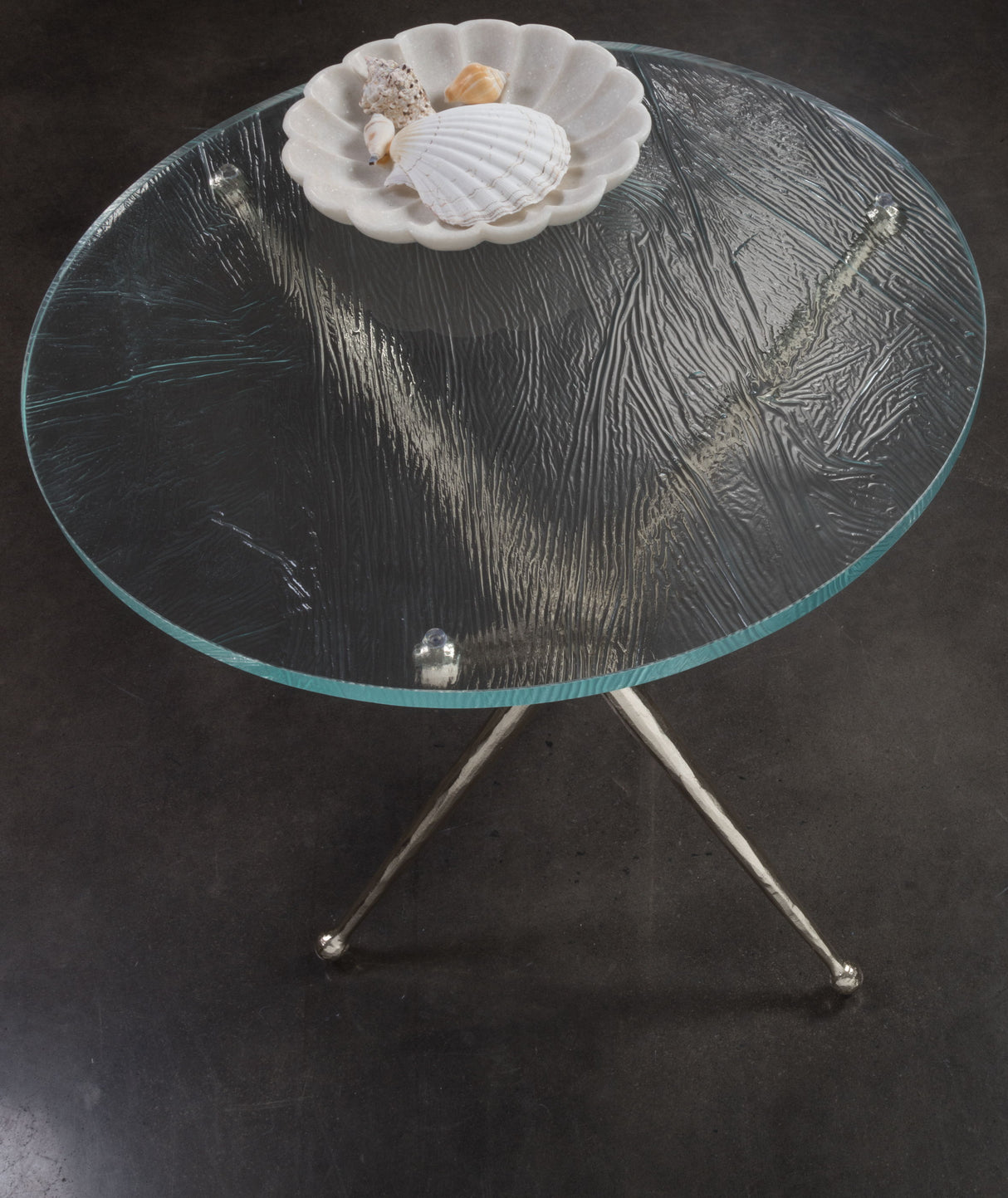 Signature Designs - Marcus Round End Table - Champagne