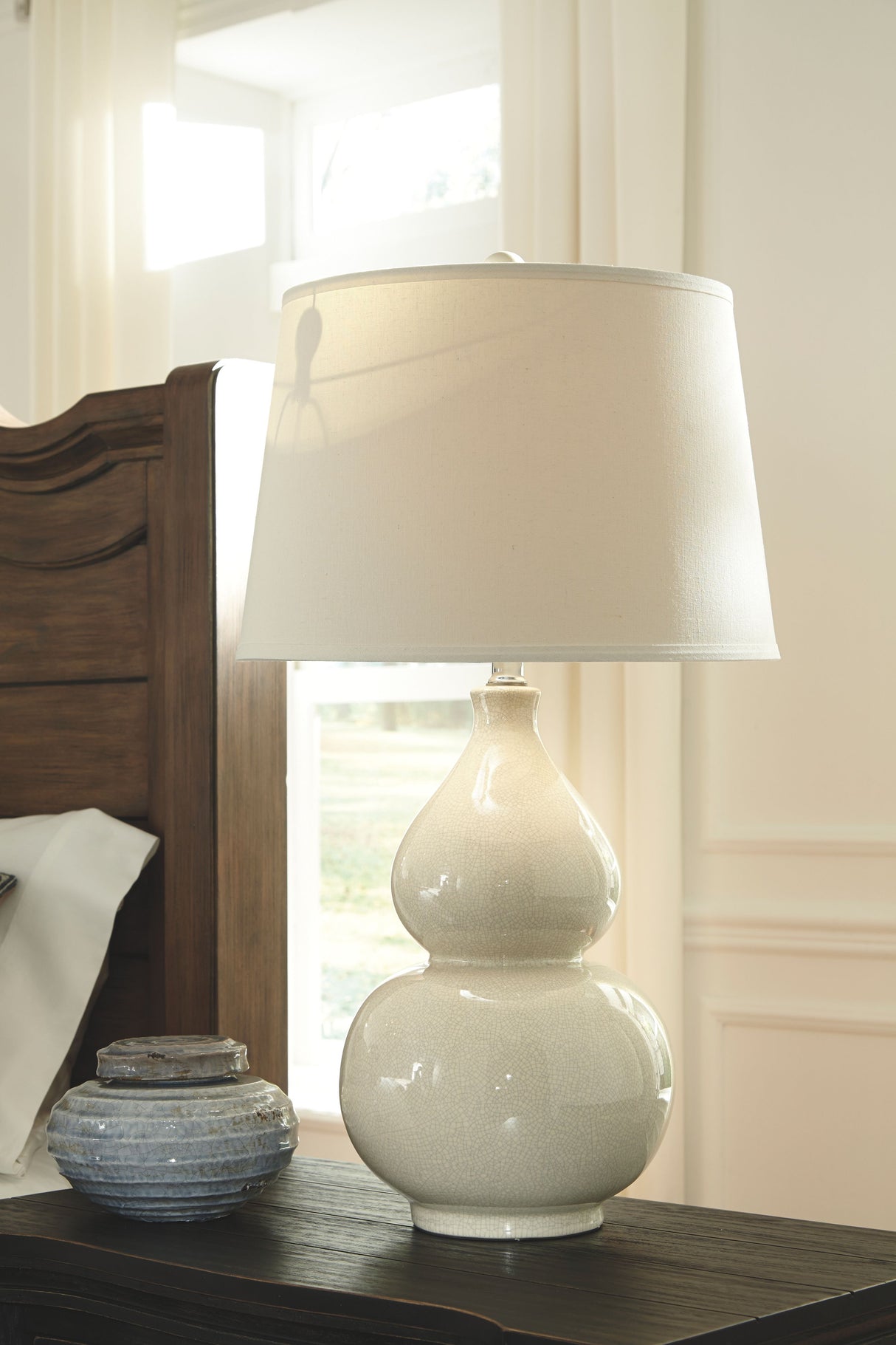 Saffi - Cream - Ceramic Table Lamp