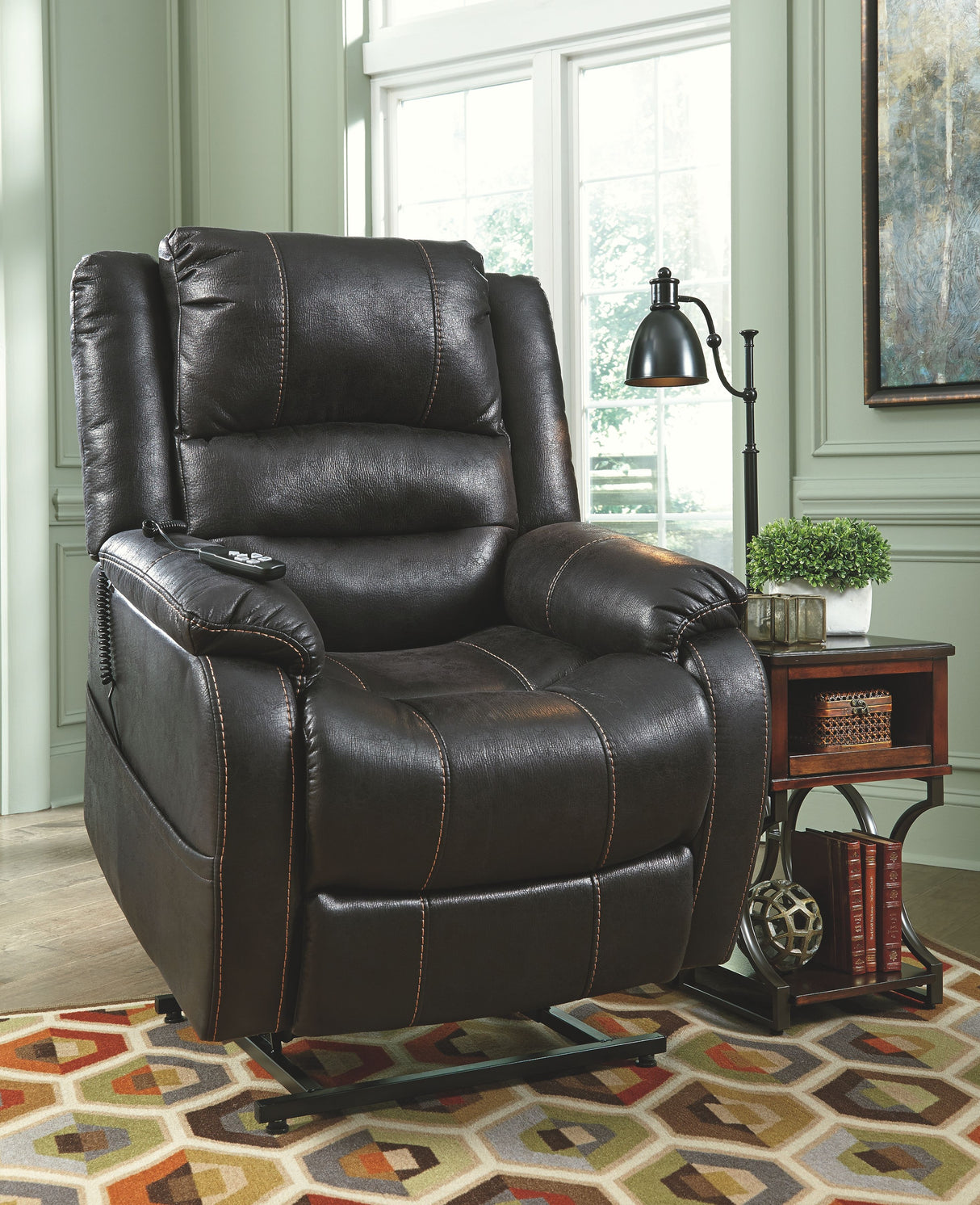 Yandel - Power Lift Recliners