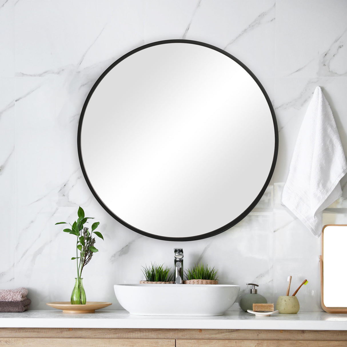 Contemporary Round Mirror - Black Matte