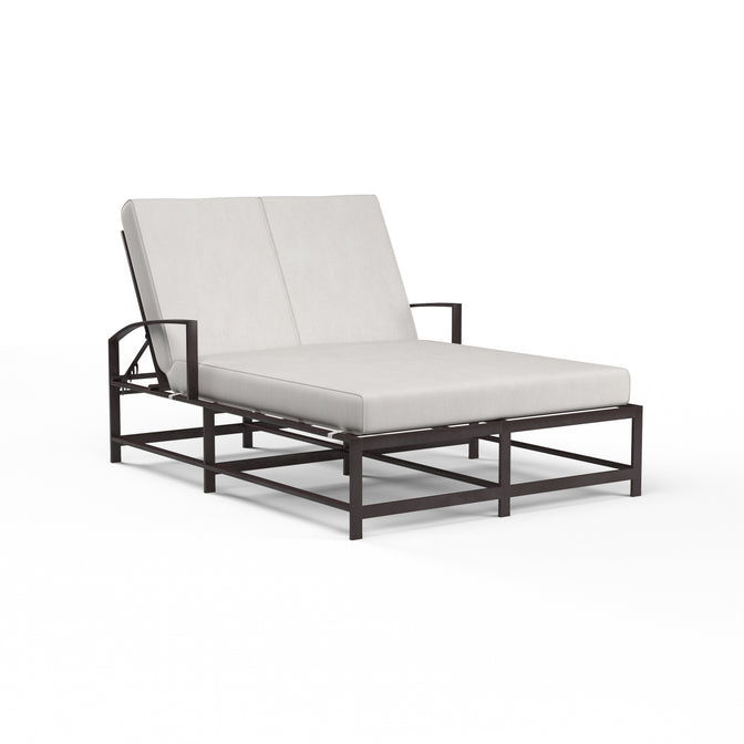 La Jolla - Double Chaise, With Self Welt - Canvas Flax / Dark Brown