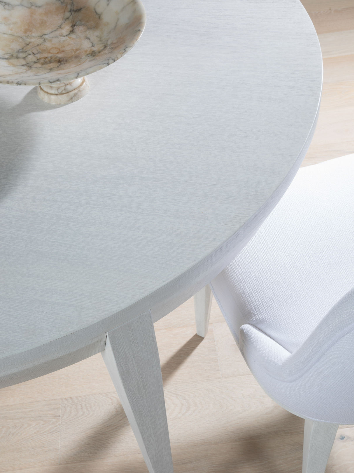 Signature Designs - Marcel Round/Oval Dining Table - Pearl Silver