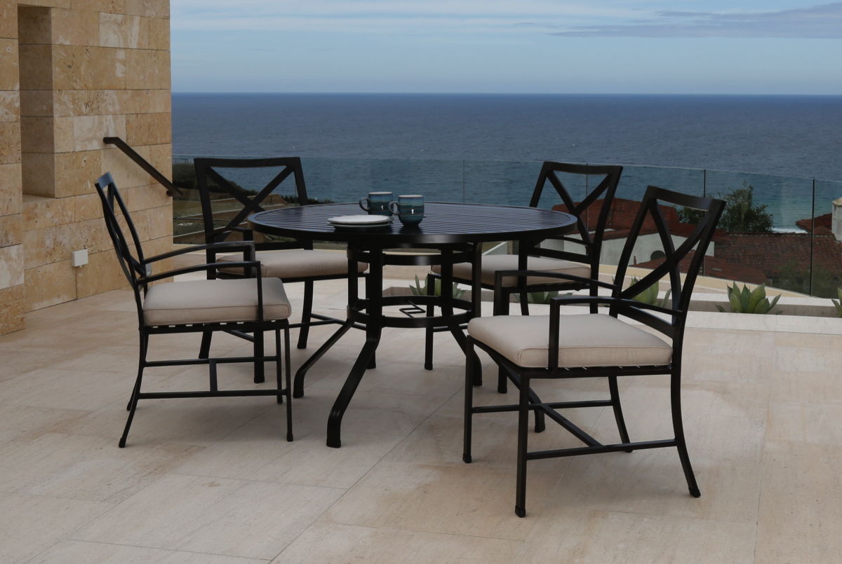 La Jolla - Round Dining Table - Espresso