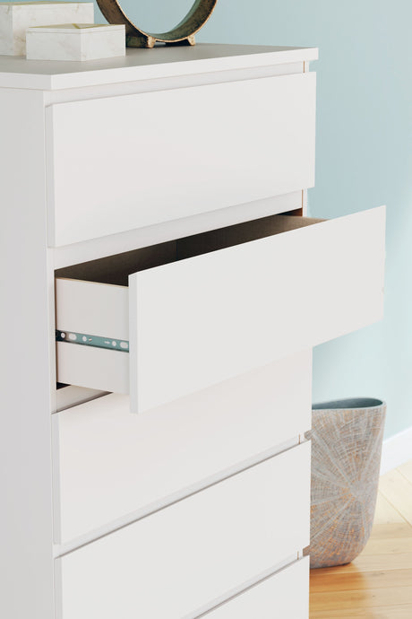 Onita - White - Five Drawer Chest