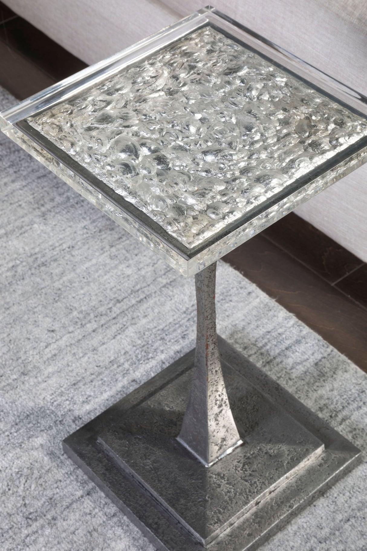 Signature Designs - Montreaux Square Spot Table - Gray