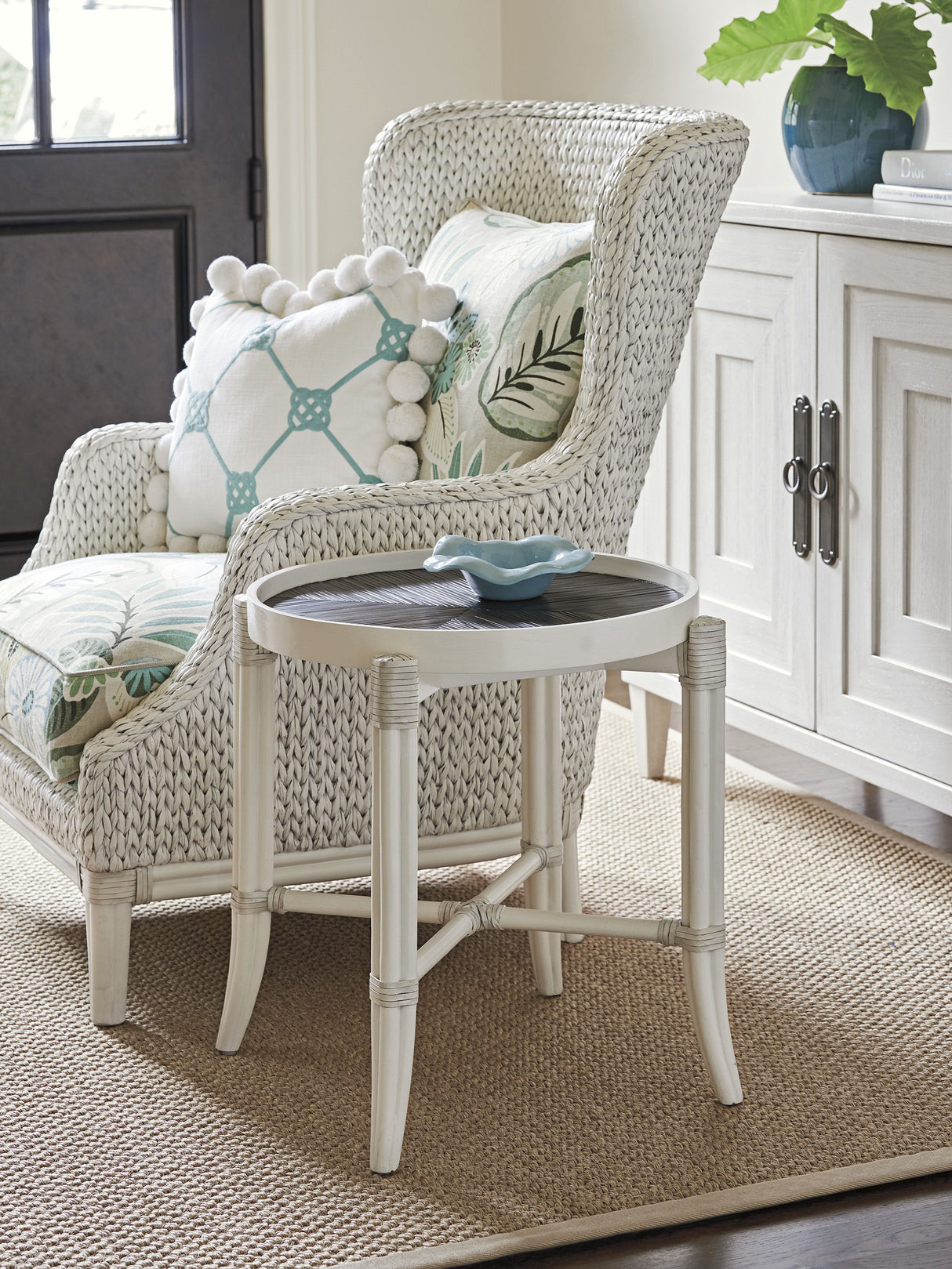 Ocean Breeze - Neptune Round End Table - White