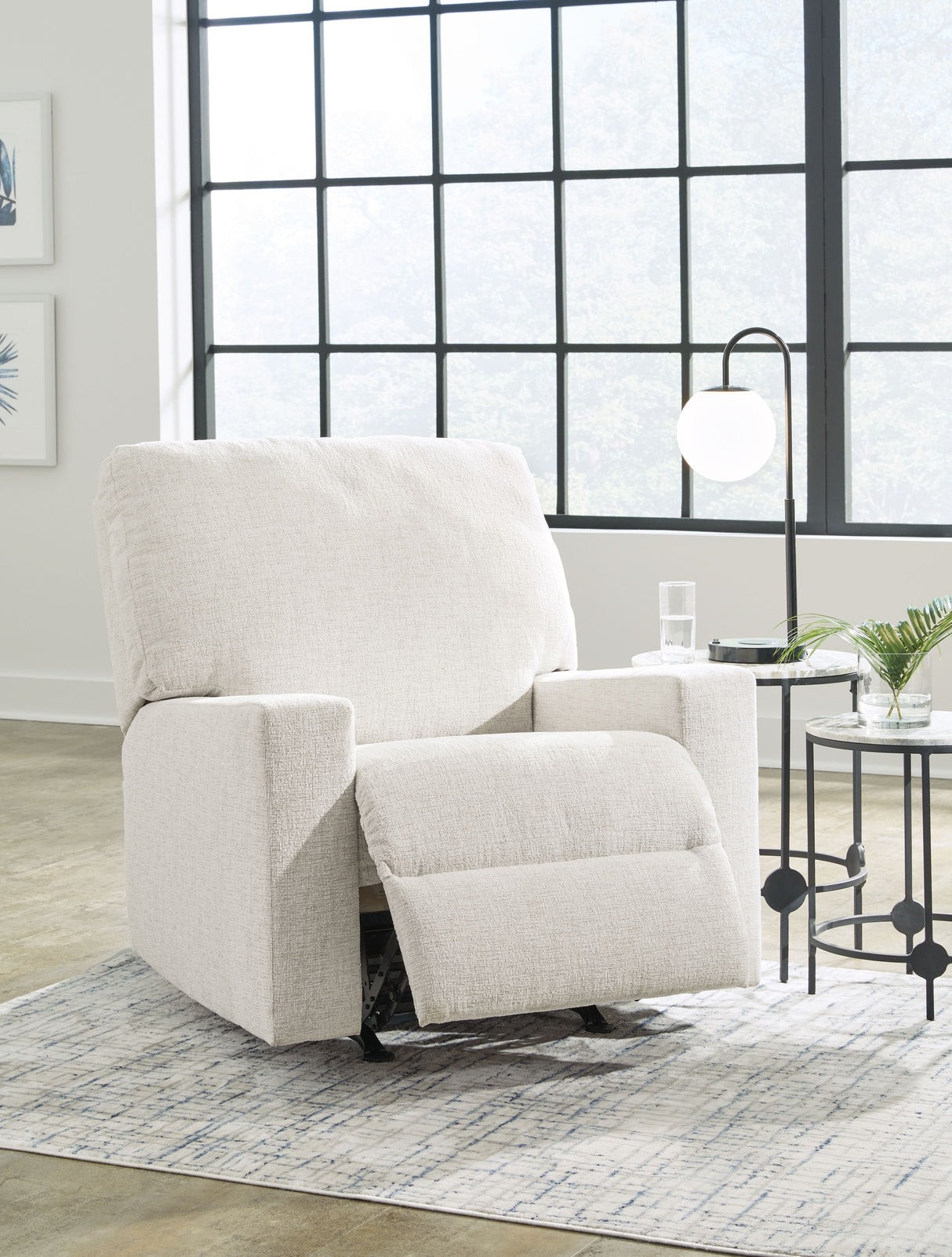 Rannis - Rocker Recliner