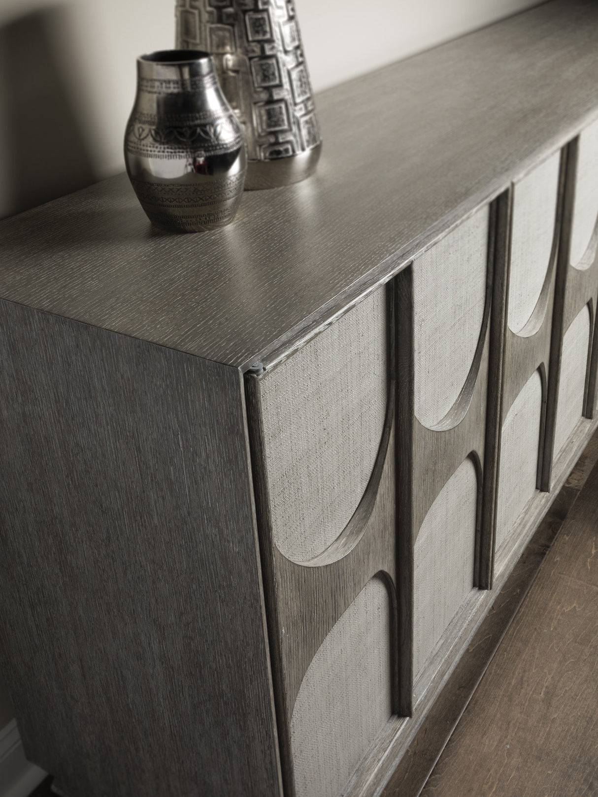 Signature Designs - Monstuart Long Media Console/Buffet - Dark Gray