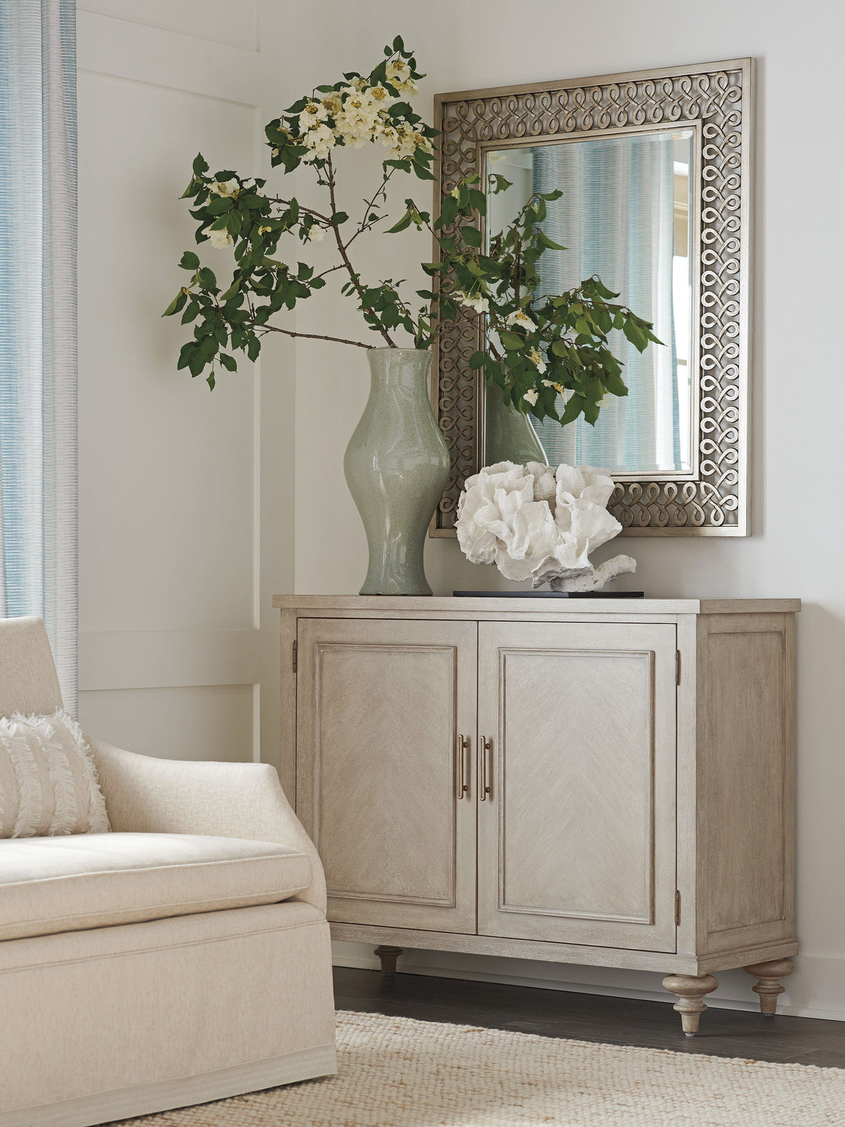 Malibu - Neptune Hall Chest - Beige