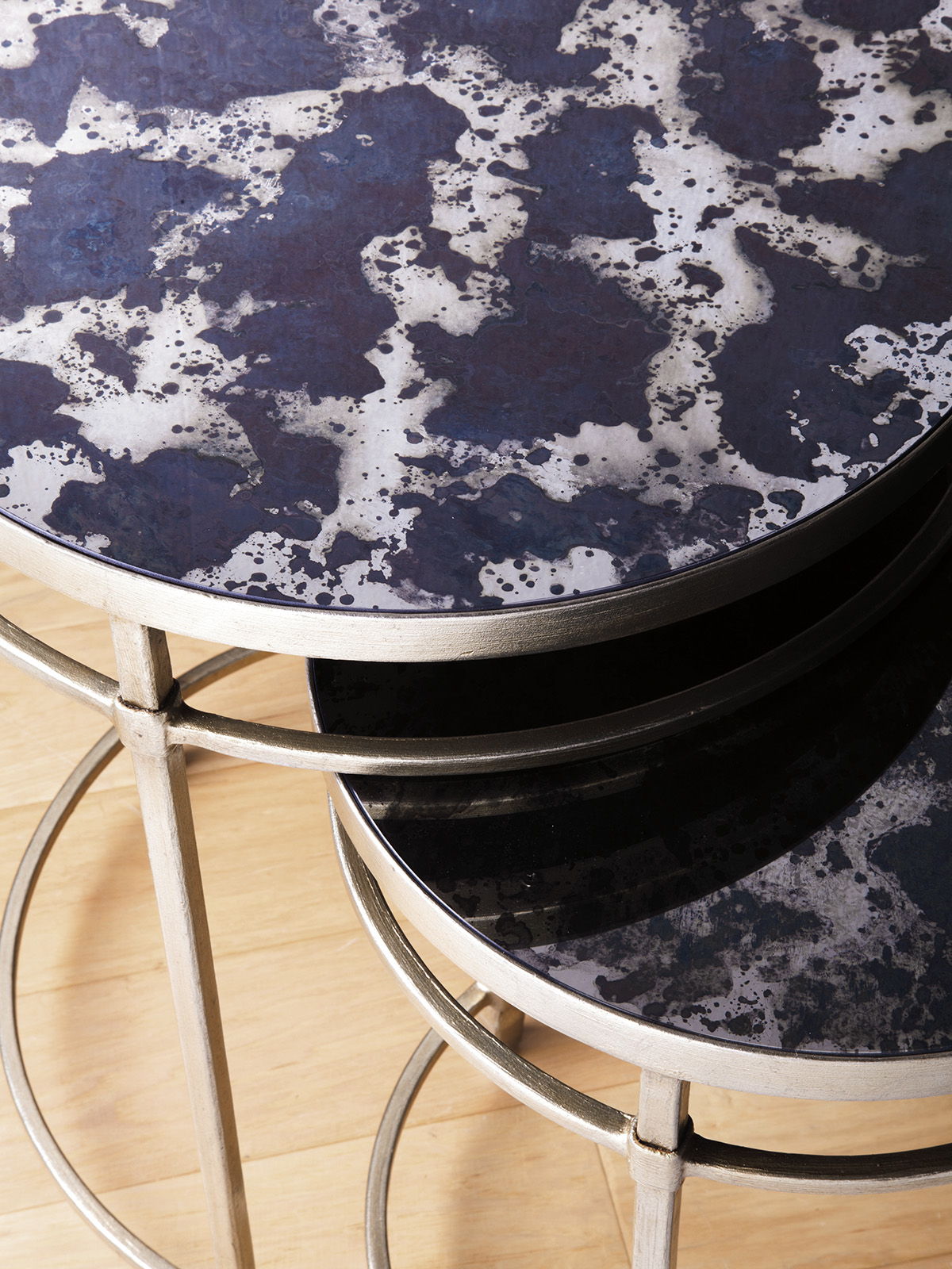 Signature Designs - Colette Round Nesting Tables - Pearl Silver